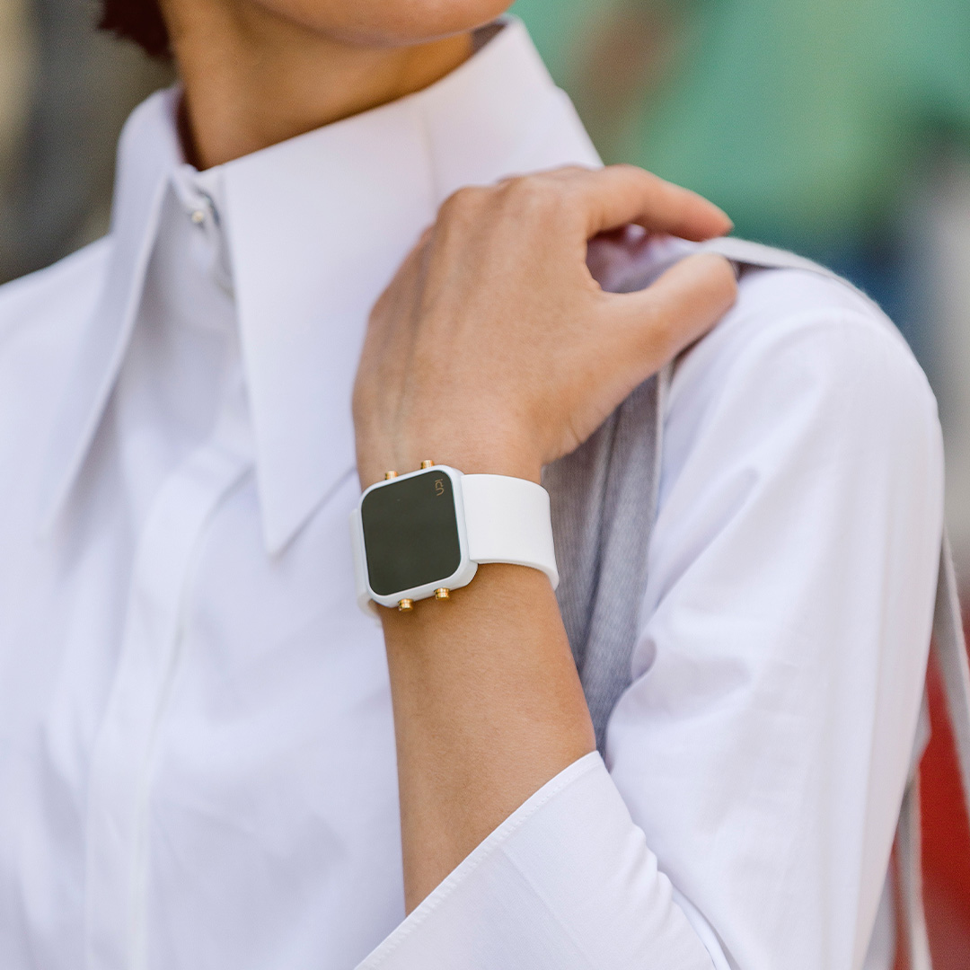 Up watch led best sale mini